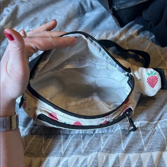 Strawberry Waist Bag - Picture 4 of 5